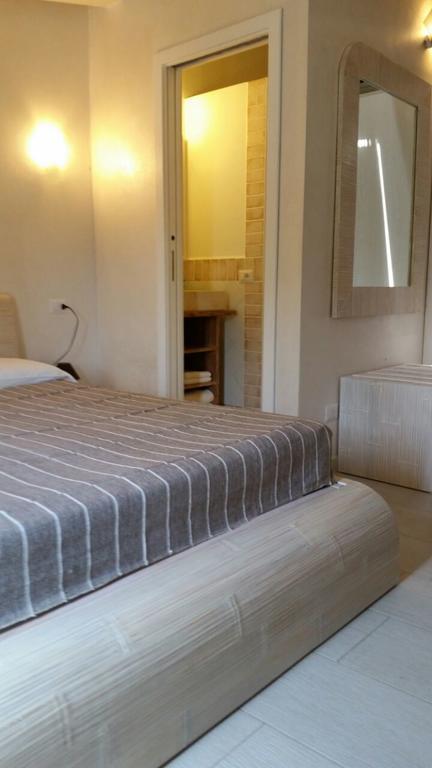 La Casa Di Pier Hotel Olbia Buitenkant foto